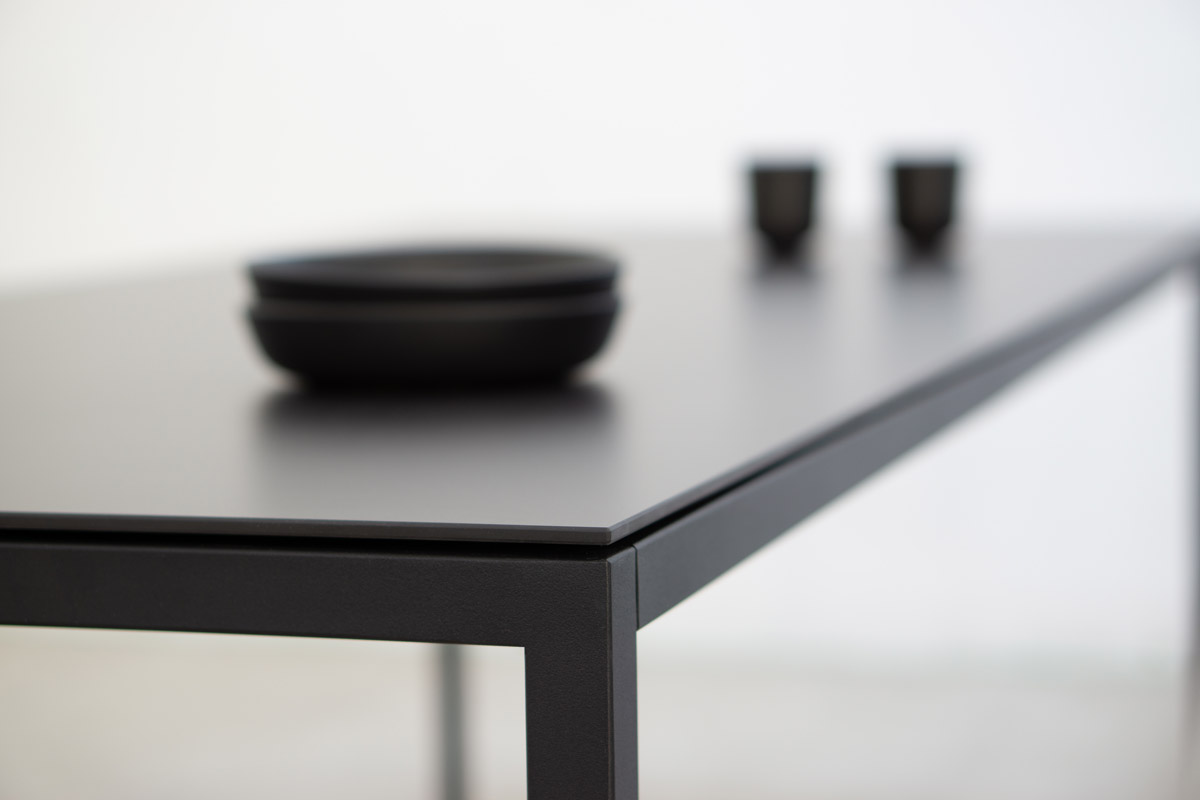 Design ceramic garden table